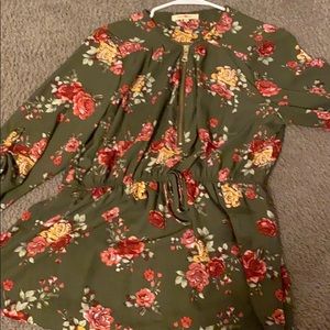 Blouse xl or can go for a mid dress